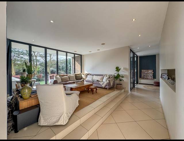 4 BEDROOM HOUSE FOR SALE IN MIDSTREAM ESTATE